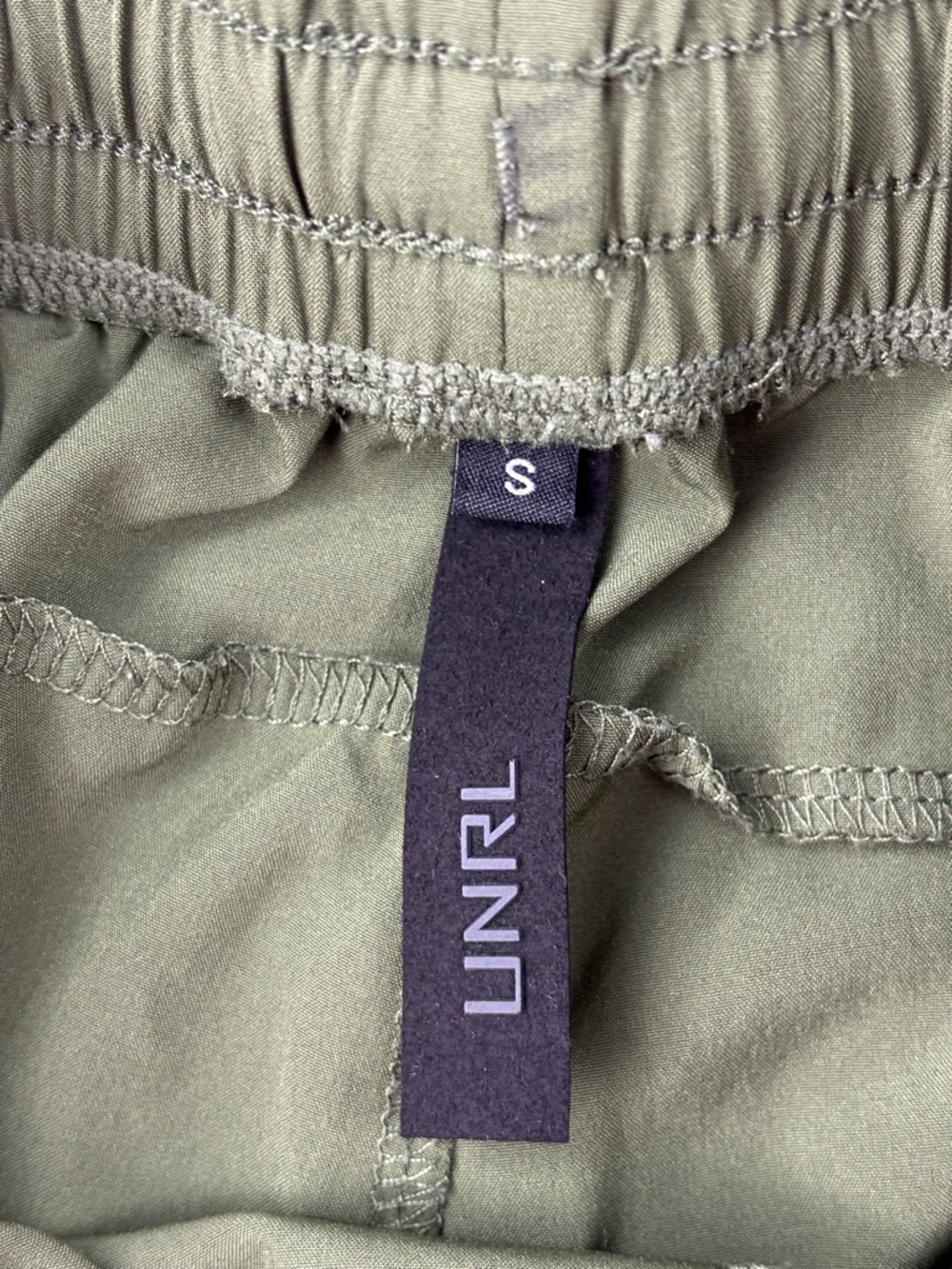 UNRL | Stride Short 7.5” | Army Green | Men’s Size Small - Picture 2 of 7